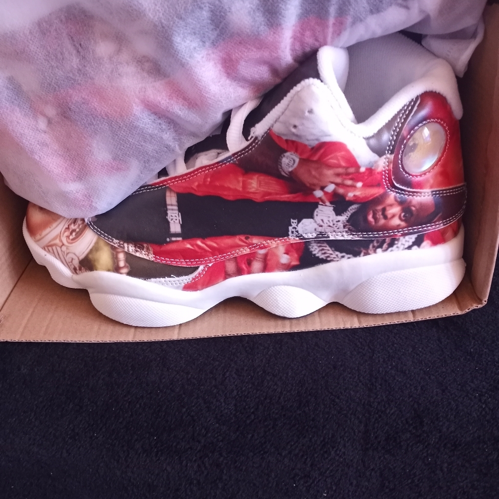 Custom basketball shoes